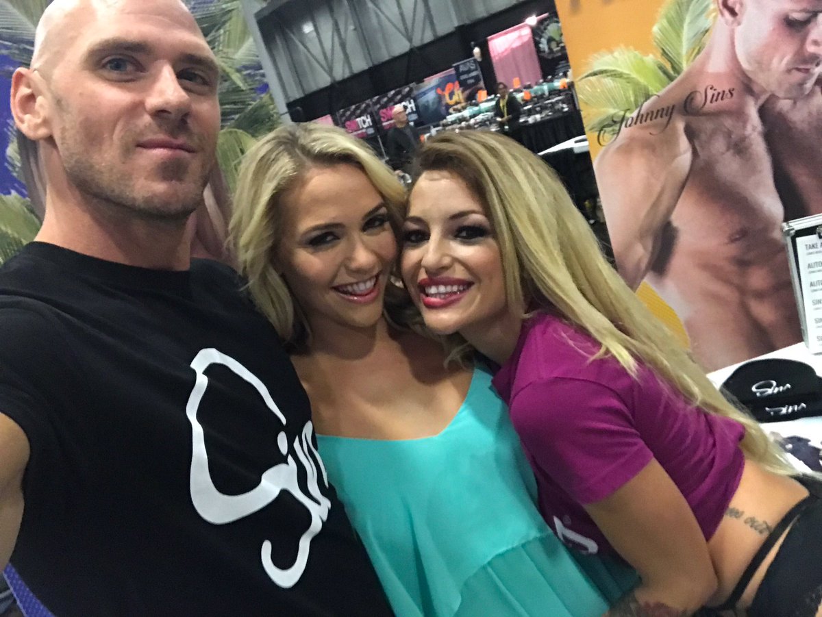 Mia Malkova (@MiaMalkova) | Twitter