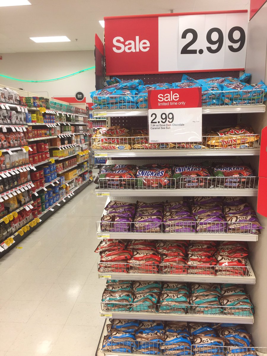 MycroftMark's tweet photo. T1172 shouting value on Food endcaps! #FEETSA #GOBIG #scrappyanddelight @MelissaStanner @sara1drow @TheTomKnowles https://t.co/pKqx9BkN0m