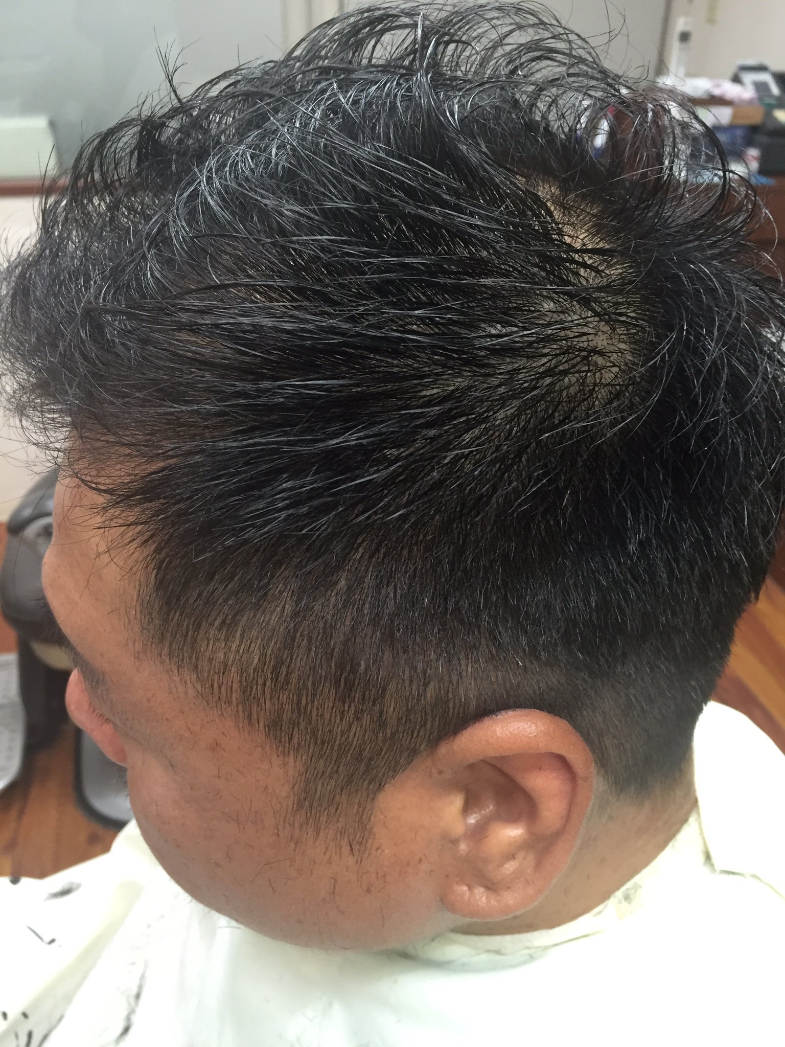 Hair Salon Kurisu U Tvitteri 薄毛が気になる30代からの男性は薄毛用のヘアスタイルに変更することをオススメします 薄毛が気になるから長く伸ばすのはやめましょう 薄毛 ヘアスタイル 抜け毛 生え際 育毛 大東市 理容室 Hair Salon Kurisu U Tvitteri 薄毛が気になる30代からの男性は薄毛用のヘアスタイルに変更することをオススメします 薄毛が気になるから長く伸ばすのはやめましょう 薄毛 ヘアスタイル 抜け毛 生え際 育毛 大東市 理容室