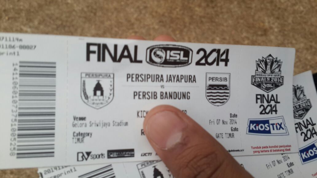 achmadado's tweet photo. Janji untuk sebuah kehormatan #manokwari-palembang #FinalISL2014 #2tahunlalu @simamaung @officialvpc @mengbal @usabperning_ @persib https://t.co/b2u0yDf47m