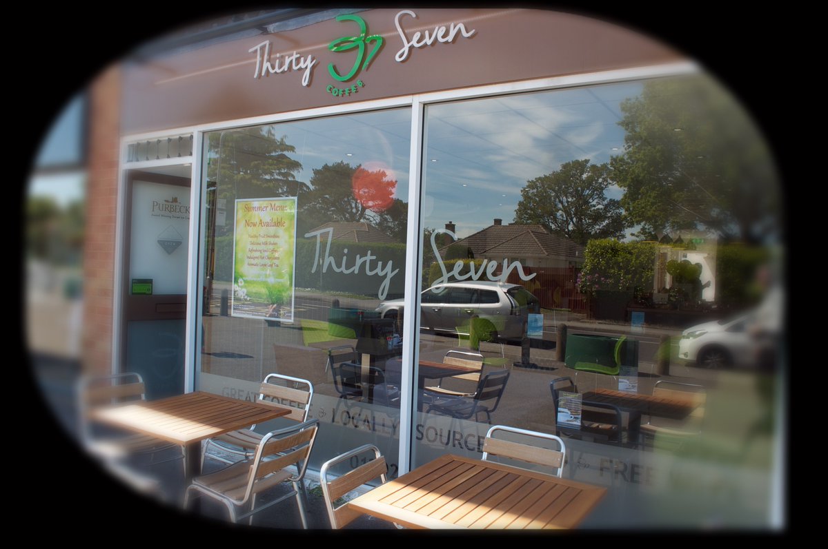 Can it really be Monday? Get your wk off to a good start with a take-away Latte maybe? Add a delicious cake and it could be a great Monday!