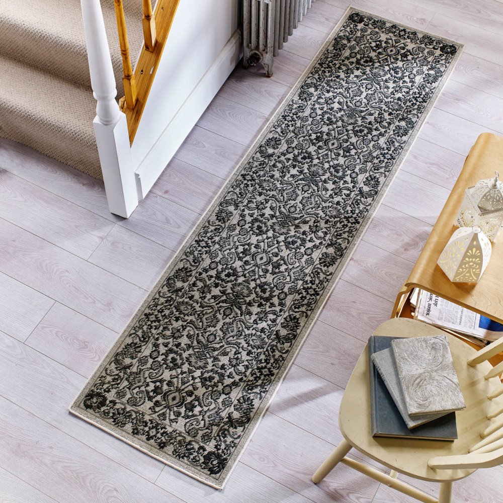 therugseller's tweet photo. Evoke an elegant &amp; aesthetic vibe with this antique hall runner https://t.co/Aes6JYnDOC #HallRunner https://t.co/eUYjk8J4j0