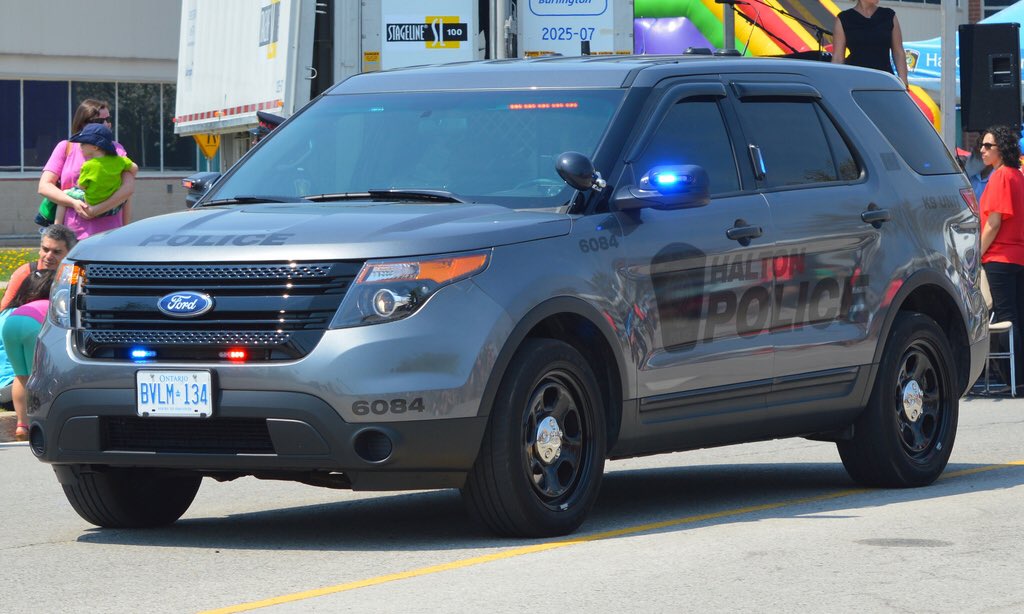 HRPS_Comm's tweet photo. #ProjectGetBack will be in full effect for the next 3 weeks. If you don't stop for the school bus, you can expect to be stopped by us ^MRT https://t.co/B8aMX4q4cO