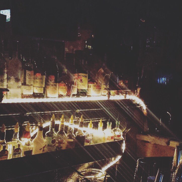 Silver Moon Saloon tweet media