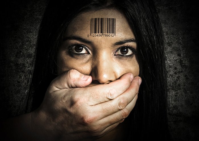 SEGOB_mx's tweet photo. ¡Cuidado! Un enganchador puede seducirte para convencerte. #DetrásDeLoQueVes puede haber #TrataDePersonas https://t.co/7bjrEOMG51