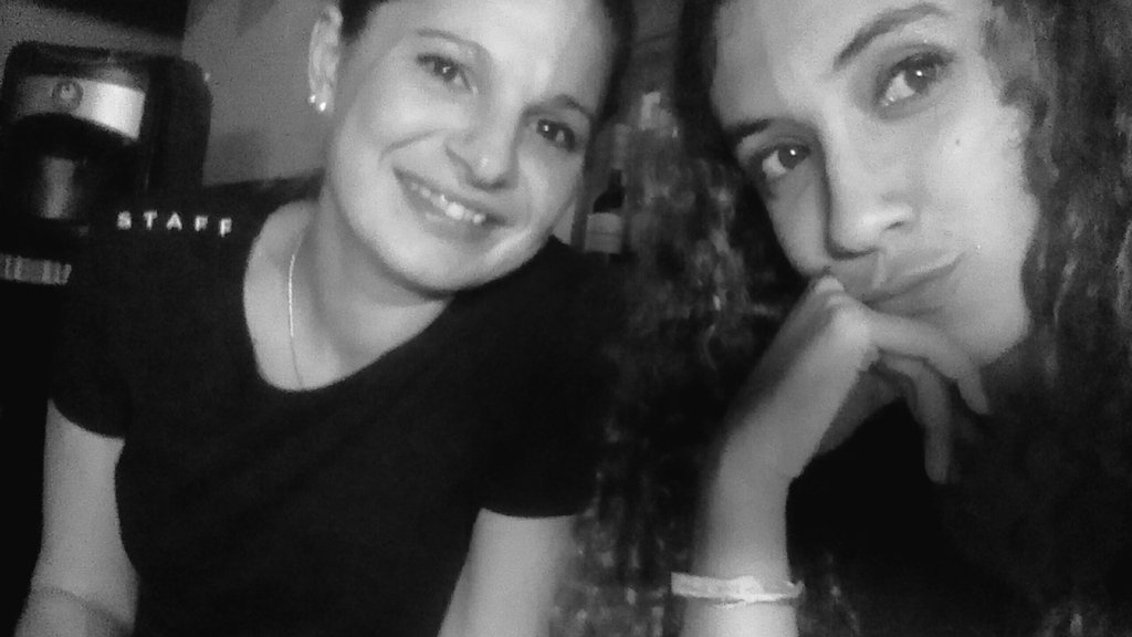 Brunaalves_97's tweet photo. As staffs mais giras da golegã!! ♡♡
#fnc16 #DiscotecaOLagar https://t.co/ulYVCAGd1Q