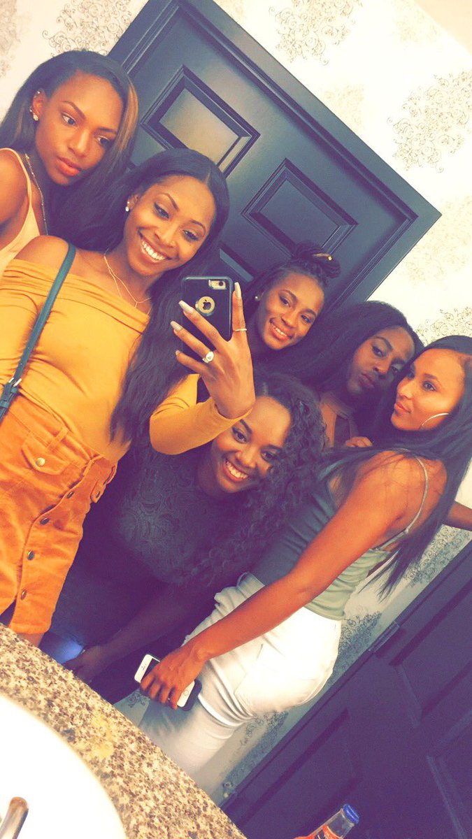brimcgheee's tweet photo. #Bridayweekend was a success! Thank you everybody for the early birthday wishes 💛 https://t.co/yf85GKnqQe