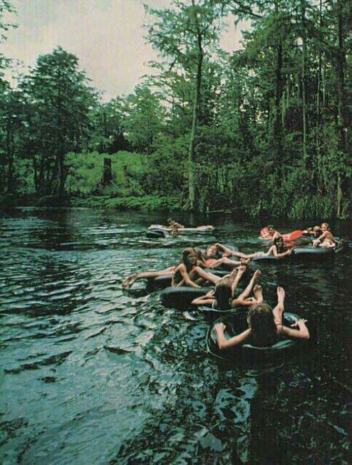 TravelWithBae's tweet photo. This is how I want my summer to be 😩 https://t.co/ksXTYcoYCO