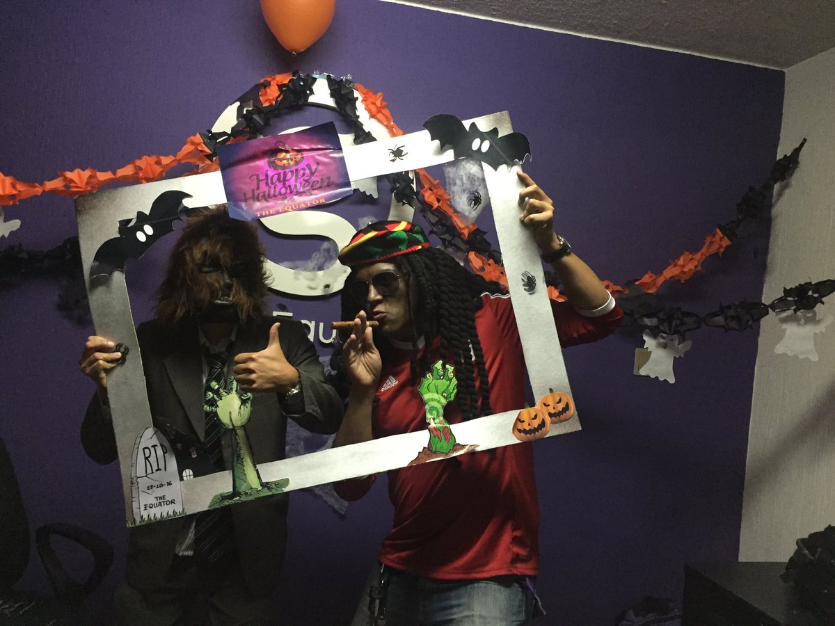 GAdv_Equator's tweet image. Spooky time last week in Quito office #gadv