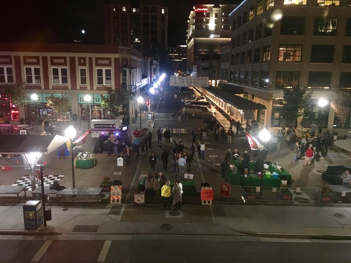pro_vrps's tweet image. Sunday night social in Downtown Roanoke was a huge success! Fun time had by all! #2016vrps