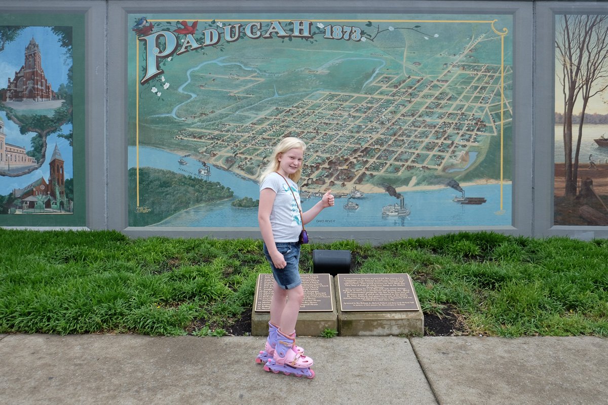 somewhereky's tweet photo. Paducah KY · Riverwalk, Reds, and much more… @paducahcvb @iam_mitchphelps @unesco @KentuckyTourism https://t.co/7wEGGK3p41