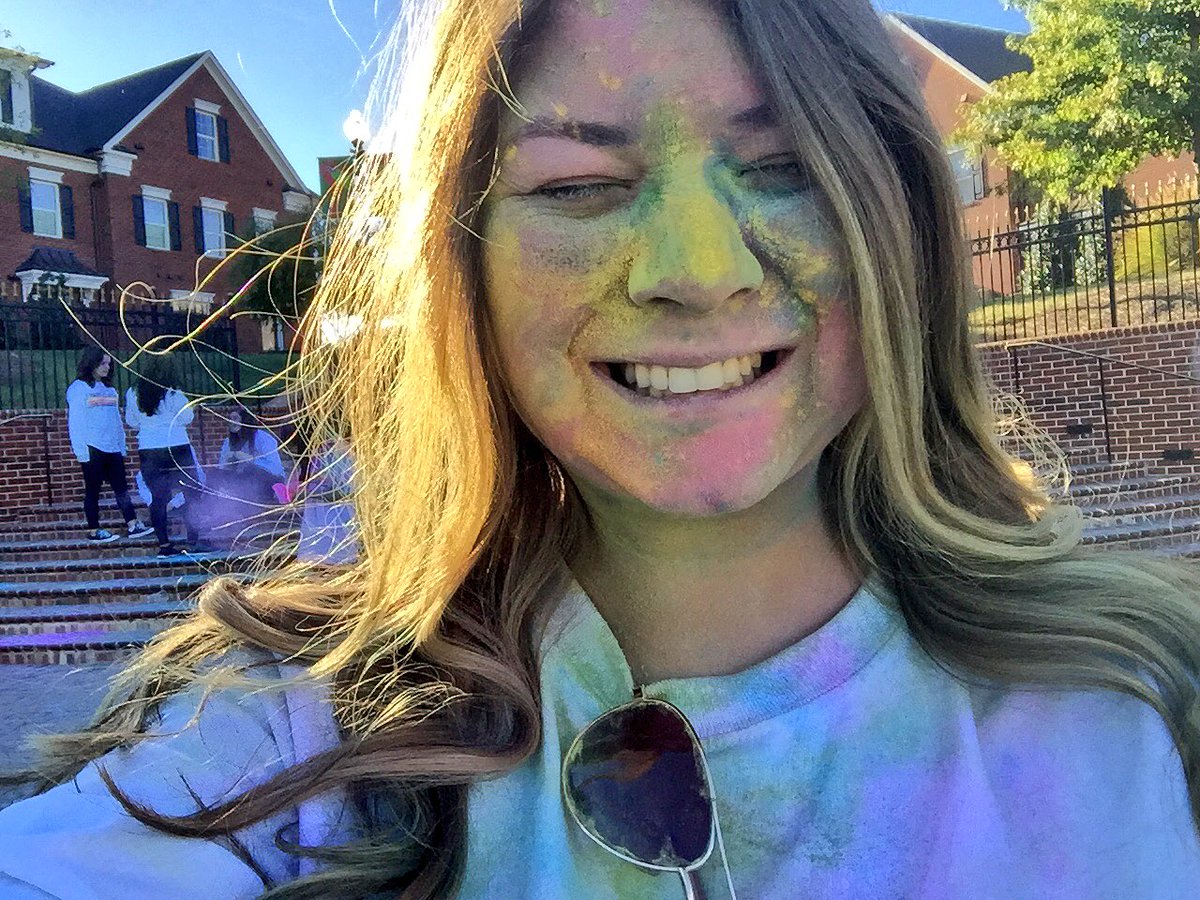 MariskaNicole's tweet photo. I did a thing today. #sigmaincolor #colorrun #philanthropy https://t.co/woEBN9M5tX