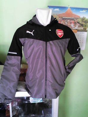 ArsenalBut1k's tweet photo. Ready stock parasut Arsenal N97. 200K sudah ongkos kirim P. Jawa. @Adeahmadp .SMS/WA 081235994171 PIN 7C54C35E https://t.co/0nFMphh8iF