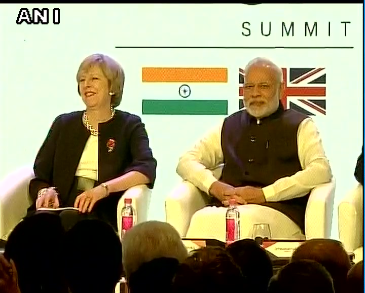 chintanvedant's tweet photo. UK PM @TheresaMay_MP & PM @narendramodi at Delhi (India) #UKTEC Summit https://t.co/uvPeRPibaj