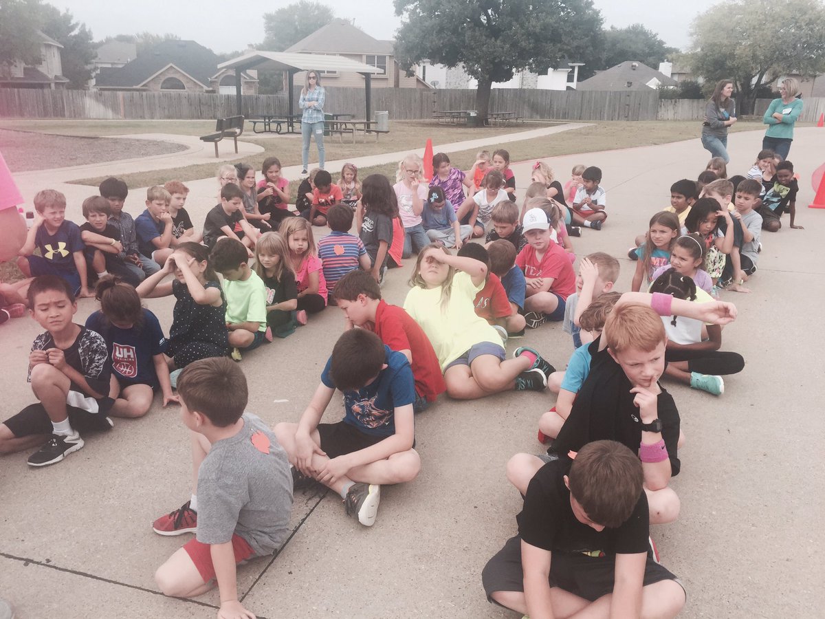 krloyd1's tweet photo. Turkey Trot and our food items #donald_es #lisdthrive https://t.co/tc5IQ0rkiF