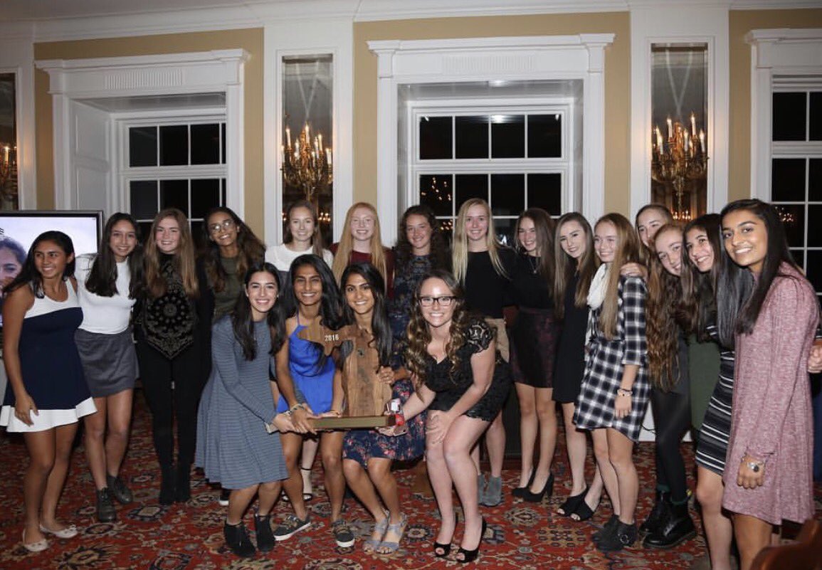 YJfieldhockey's tweet photo. Great ending to an even better season💙 https://t.co/KgERgG3cdv