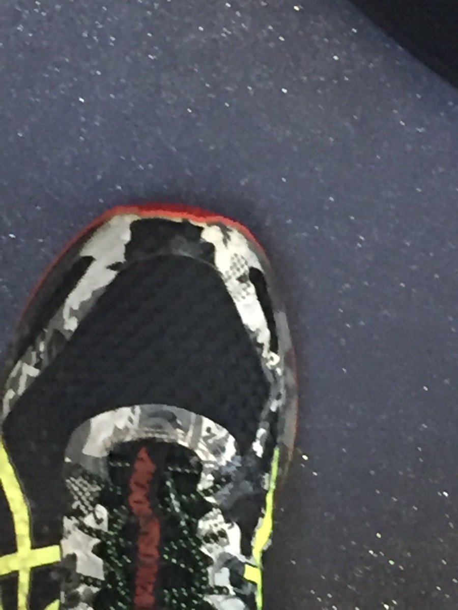 sdick_1's tweet photo. Finally running again.  1km walk then 1 km run X 2 #ftifit https://t.co/Ca7J9VxGPo