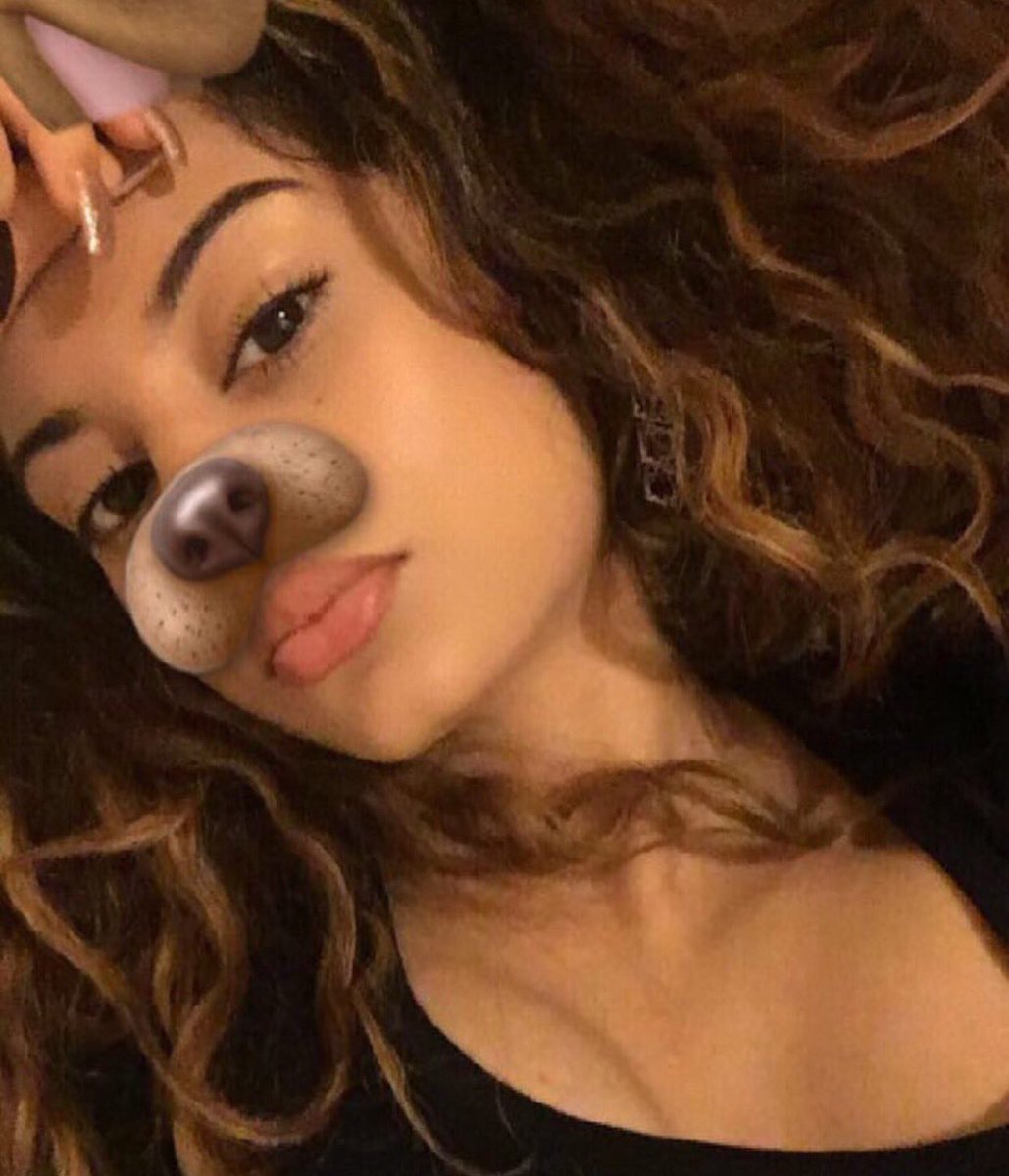 People keep asking who owns this account so we are gonna show you.
Me and my friend Zee own this account. I'm Cindy btw ☺️