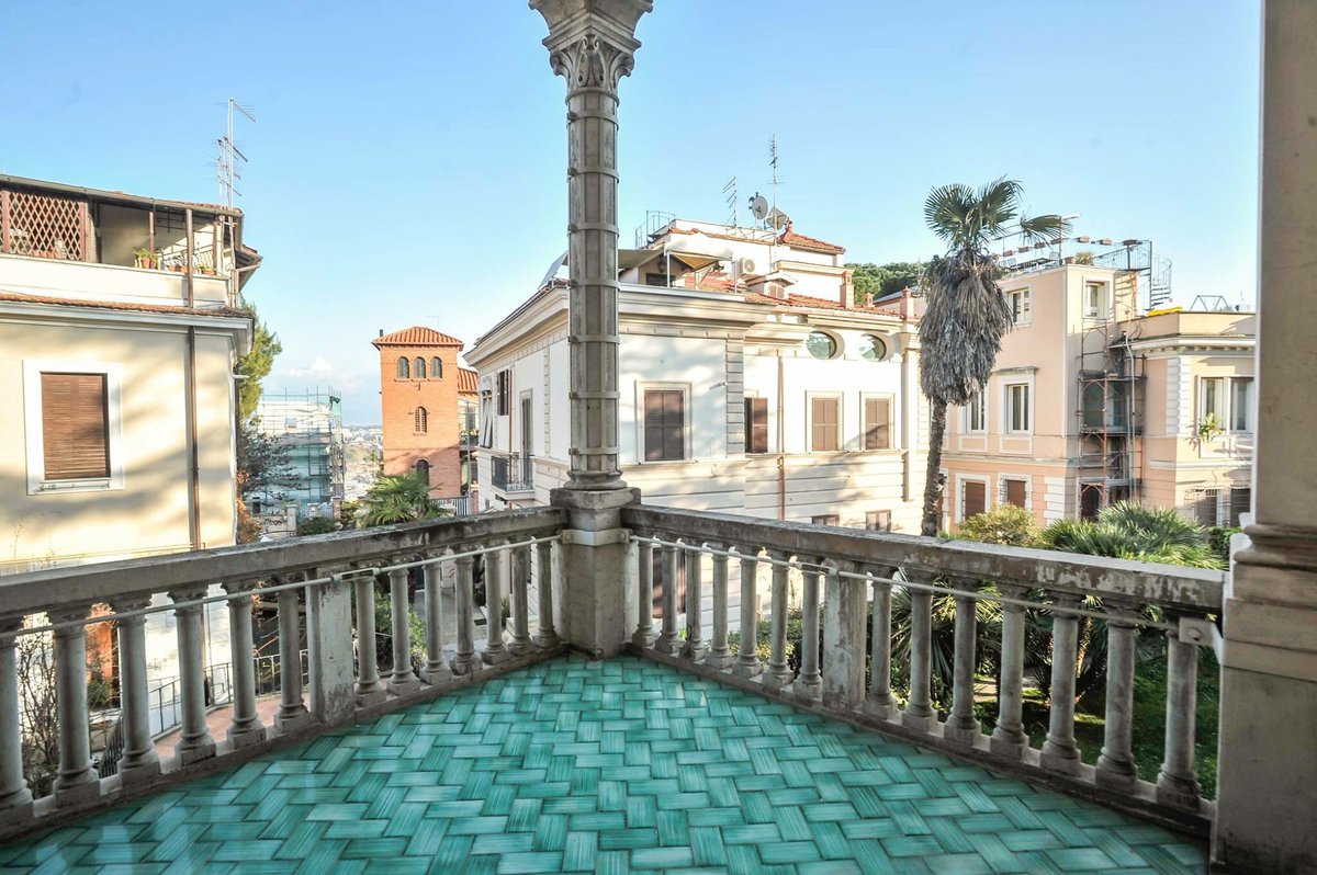 GeoDwell's tweet photo. Prestigious Family Estate Property now available. Rome, Italy #luxuryrealestate #italy #vacationhome #resortproperty #kellerwilliams https://t.co/qwahpjgKZK