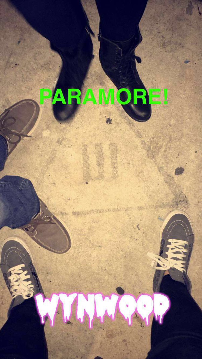 When you start seeing @paramore everywhere you go.... #wynwood #MIA #sidewalkart #pfcmember @yelyahwilliams