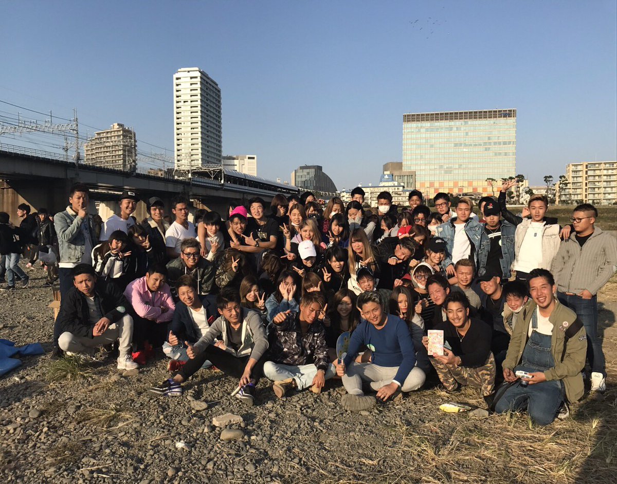 stayhome_1's tweet photo. 金、土、日でサークル尽くしだった。
頑張ろうD-1
#d1dp https://t.co/dn4q4k65b4