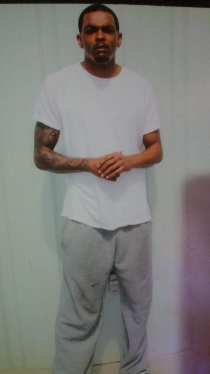 mynameisFACE's tweet photo. Happy G-Day #FreePaperBoy https://t.co/rw8ATIG7IV