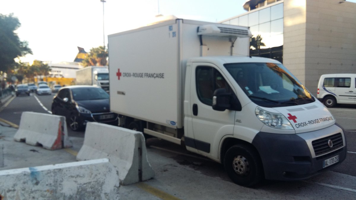 JF_Acquaviva's tweet photo. Sulidarità di a @ctcorse, @CroixRouge #perapace #secourspopulaire cu l'Italia: départ du convoi de denrées vers #camerino #terramoto https://t.co/EnwPsNmEwN