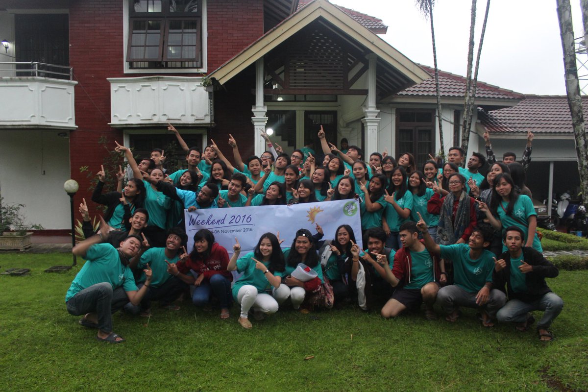 KMKPNJ's tweet photo. 6. Terima kasih lagi untuk KMK '16 selaku peserta dan KMK '15 selaku panitia.. #Weekend2016 pecahh! https://t.co/GyM7jyFs17