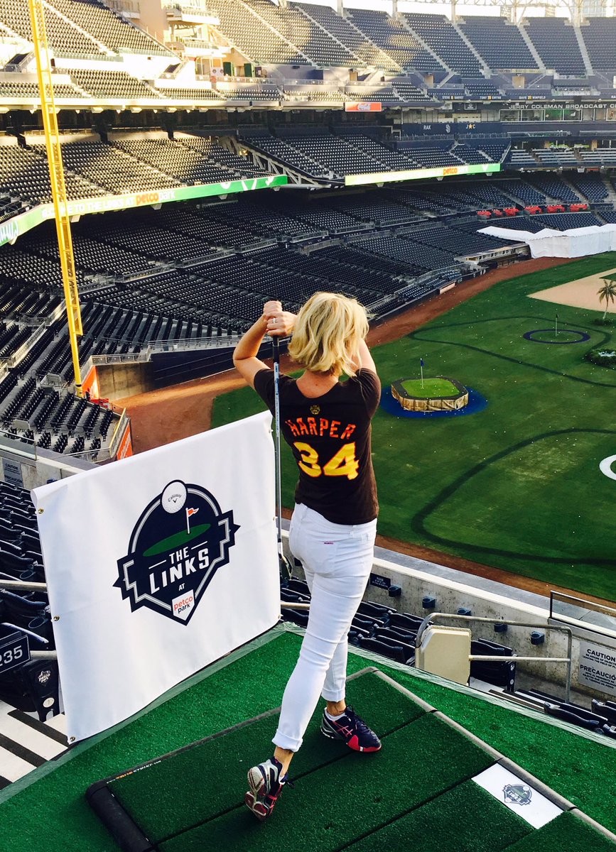 PkPDelMar's tweet photo. When @CallawayGolf turns your favorite ballpark into a golf course #TheLinksatPetco https://t.co/Amfmig0a4r