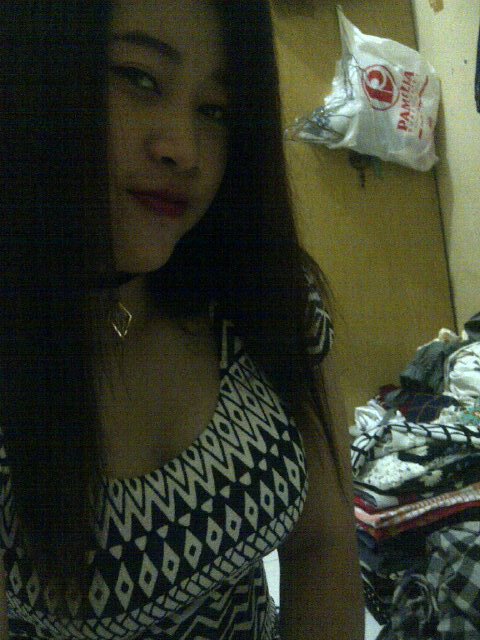 tira_agustine's tweet photo. Selagi isih iso ngguyu, ngguyuo! https://t.co/WiYn4LjJGF
