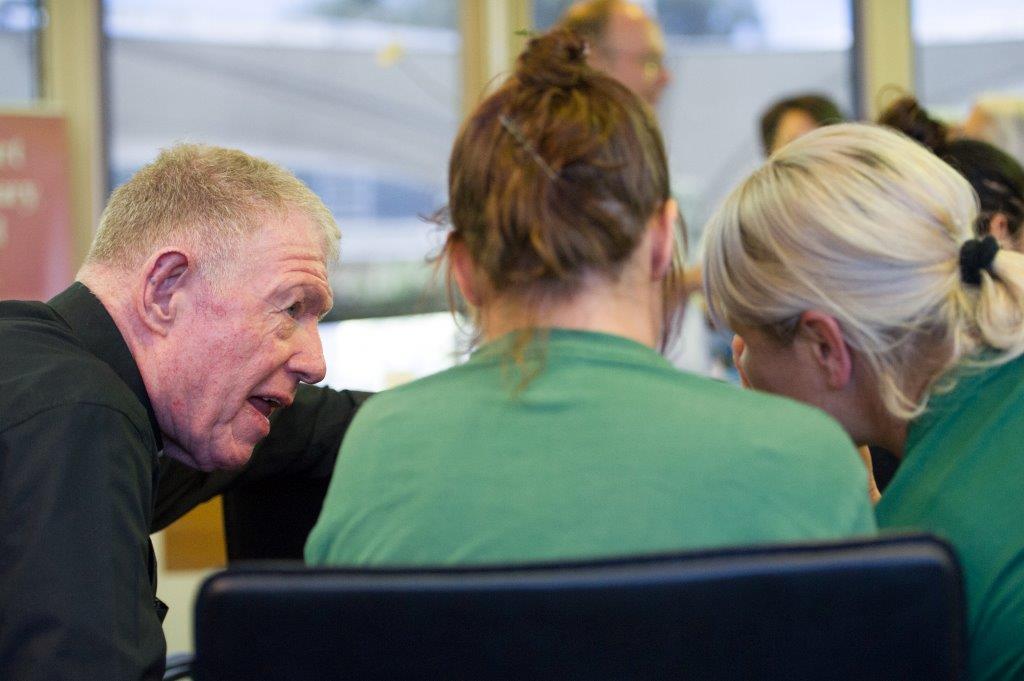 God's Grace in Prison Chaplaincy, Bp Brady visits Silverwater for #JubileeforPrisoners bit.ly/2fwjVmk Photo by @SydArchdiocese