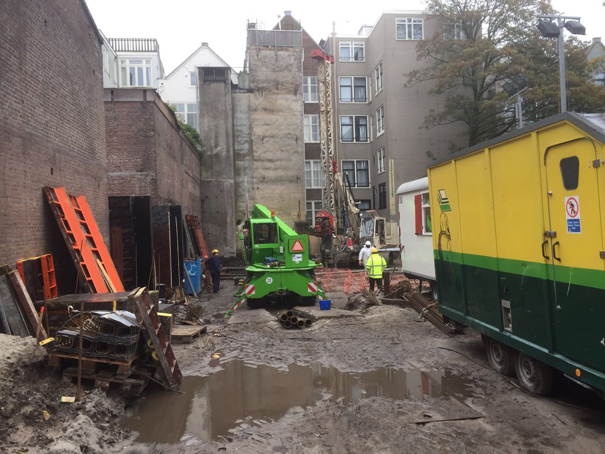 MBSgroep's tweet photo. Drukke bedoening in Amsterdam.
https://t.co/jwiJ432Uj2 op Overtoom Stadhouderskade https://t.co/9skaNQgzt9