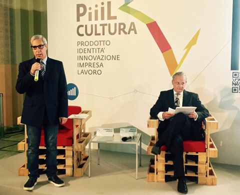 PiiiLCultura's tweet image. Il @TeatroPubblPugl è rete sul territorio. Il nostro lavoro si basa sul confronto quotidiano con gli operatori, sui loro i bisogni. #PIIIL