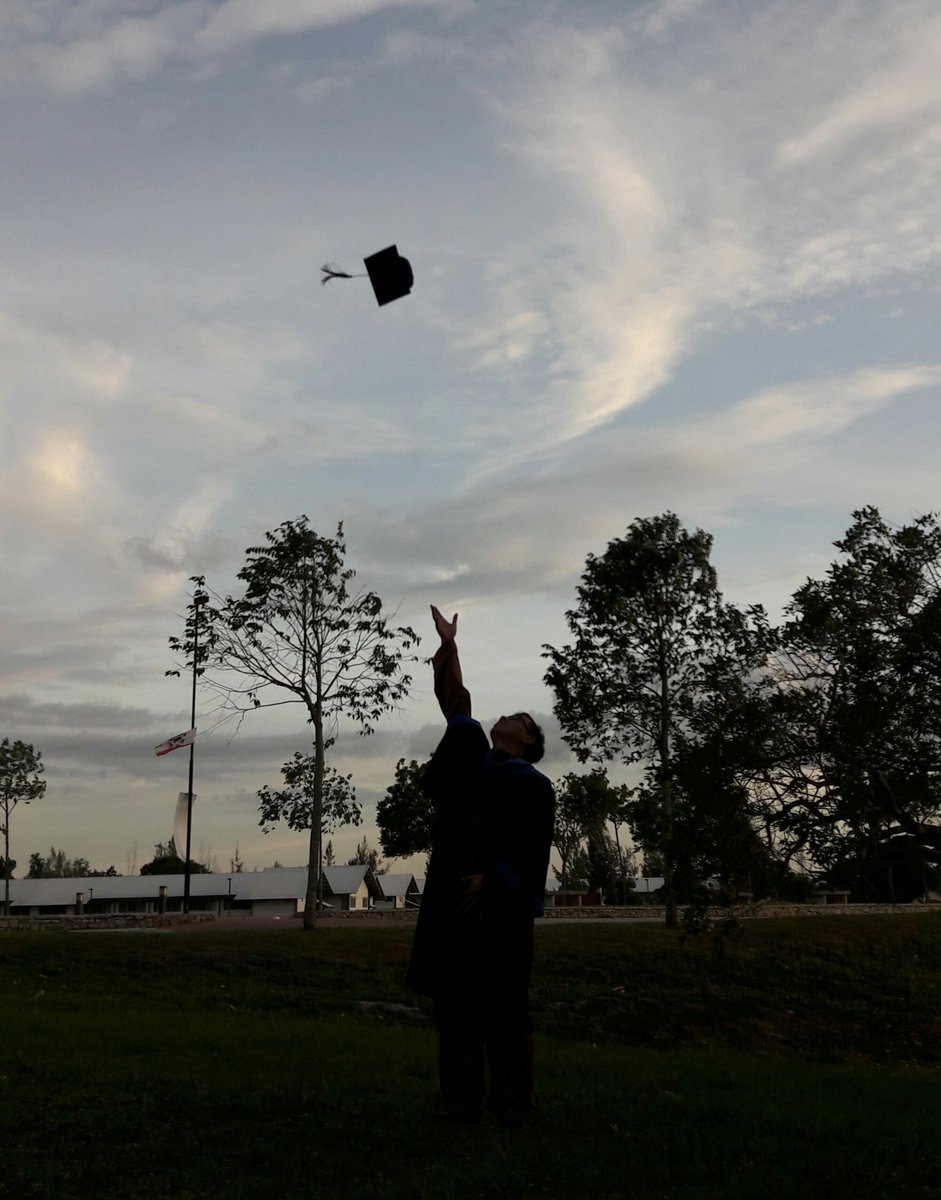 syfqz9's tweet photo. #UTPCONVO16 done #nowbacktoreallife #sadgame #ggwp https://t.co/hMSl6l2Opz