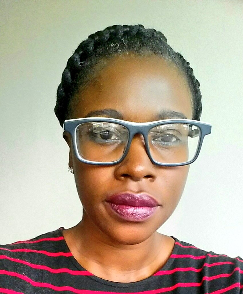 FashNerdEditor's tweet image. Still Rockin&apos; My @Jins_Meme Frames. They are My Geek to my Chic 👓 #Fashion #EyeTech #EditorsChoice