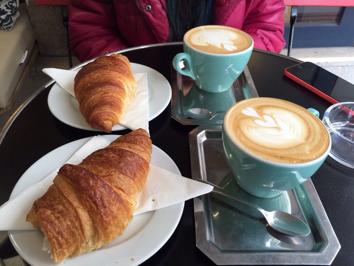 hypehello's tweet photo. Envie de déguster un café dans une ambiance freelance-friendly ? #freelance #paris5 
📲☕️
https://t.co/dUDmfFXk4A https://t.co/GHtjNqjS5r