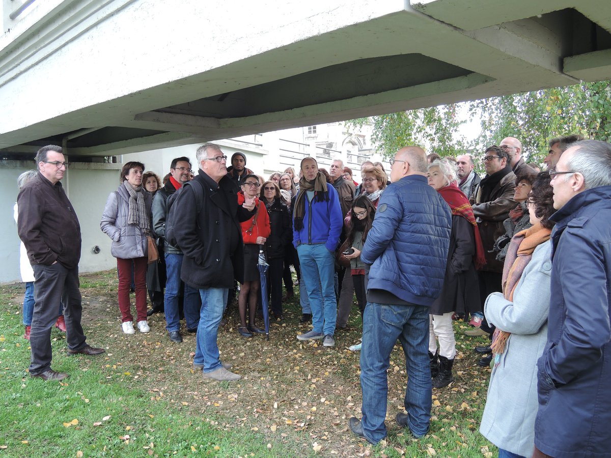 Frac_PC's tweet photo. [#WEFRAC] Performance Le Triangle de L'Houmeau, Merci #Dector&amp;Dupuy, #L'Alpha, médiathèque du GrandAngoulême et #CAUE16 https://t.co/CpBErprYBe