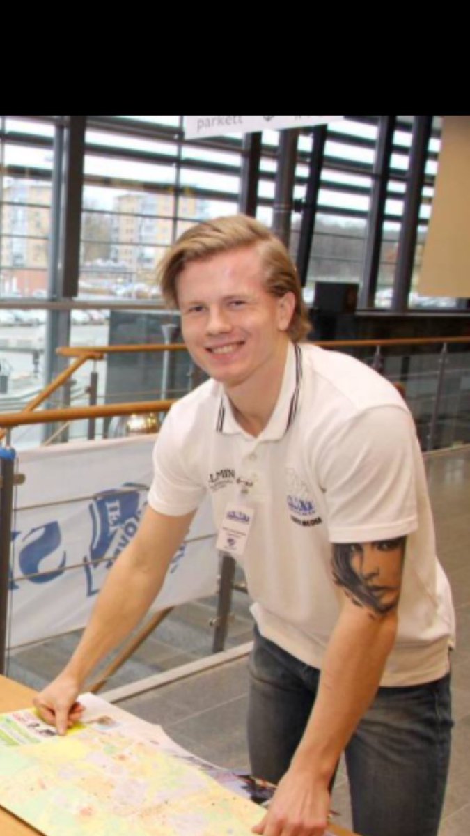 aowennberg's tweet photo. När arbetsgivare under arbetsintervju kallar dig för horunge men du verkligen vill ha jobbet: https://t.co/x3jrpHlEp5