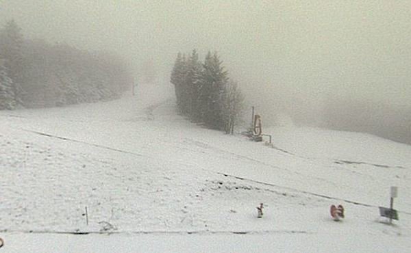 #Meteo #Live Il a aussi neigé dans le massif des #Vosges 
De #LaBresse à #Gérardmer en passant par #LeGaschney et #LaPlanchedesBellesFilles
