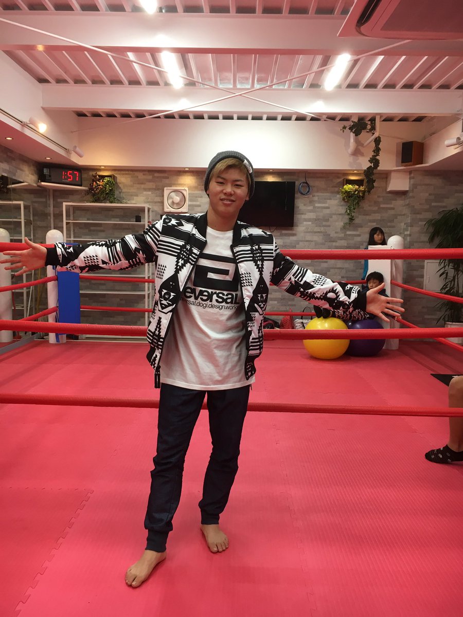 那須川 天心 в X: „reversalから沢山の商品が届きました! 帽子 那須川 天心 в X: „reversalから沢山の商品が届きました! 帽子