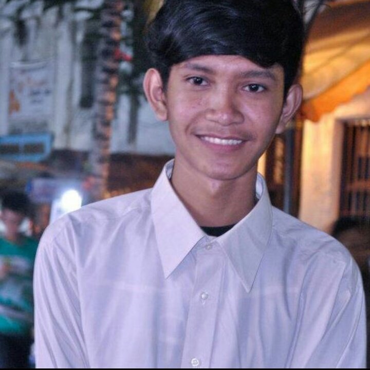 VIKING_INDO's tweet photo. @rezamawardy @Priski_H @hooliganbdg Senyumin aja ya buat ente https://t.co/Y8X7oLm0aB