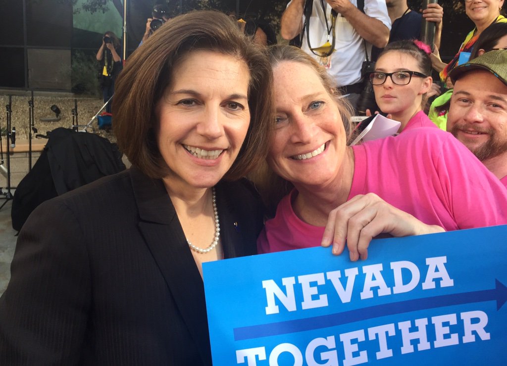 BetsyButlerLA's tweet photo. #ImWitHer #NevadaTogether #Vote https://t.co/vIJtCN4117