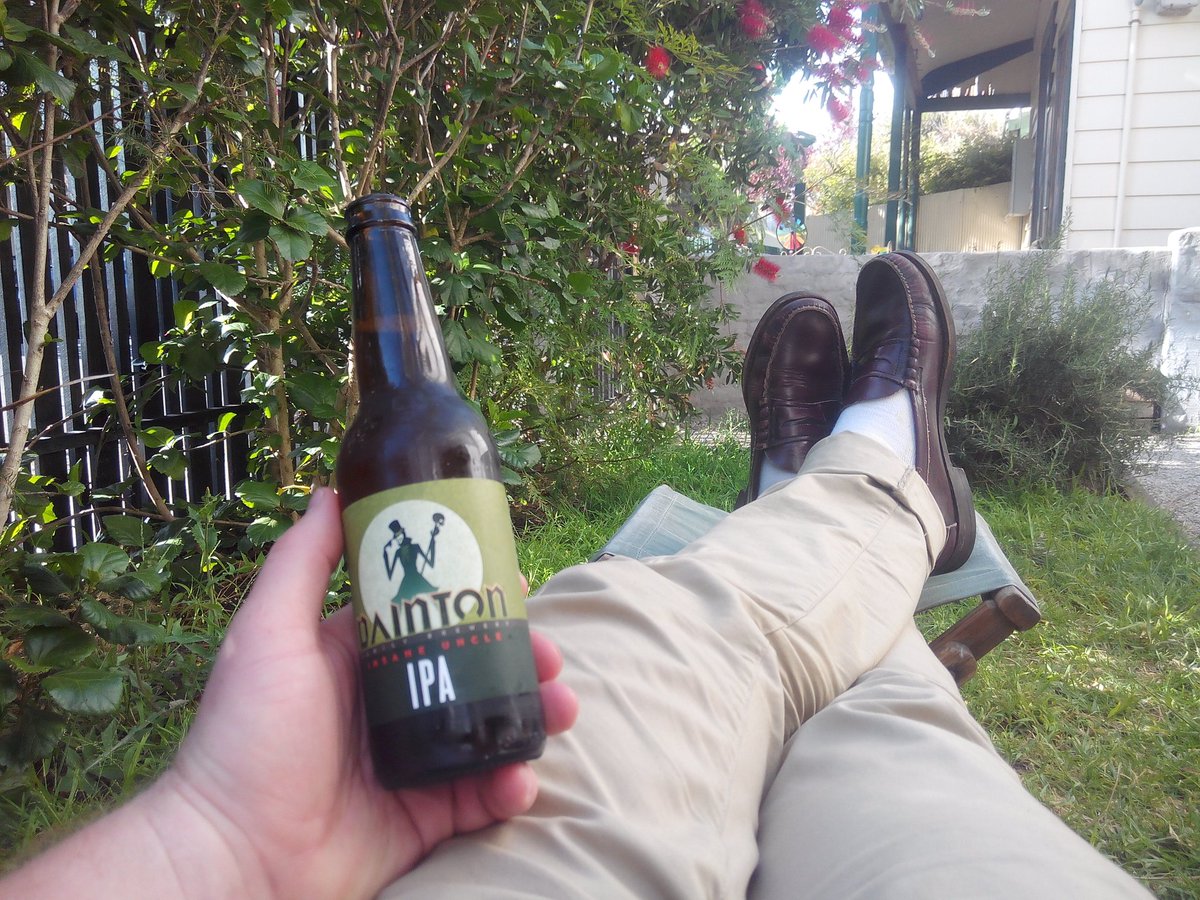 fitzroyfarmlife's tweet photo. #drunkoclock #insaneuncle #fitzroyfarmlife https://t.co/ThRyPO36gc