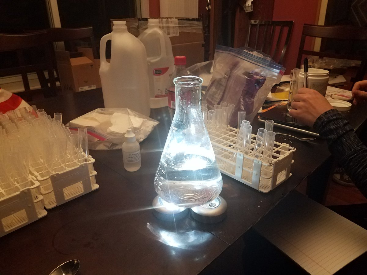 MaestroStefanos's tweet photo. It very well could be better then Cutthroat! We need SCIENCE @SirStephensf0 @SilverSenta @DarkOdyssey #DOS16 https://t.co/mpacS5x9e0