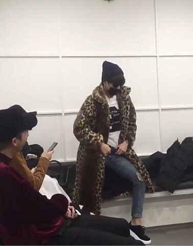 lizalovedrm's tweet photo. Ви шубу у Киркорова стыбзил😂💯💯 https://t.co/vCQjD22yqP