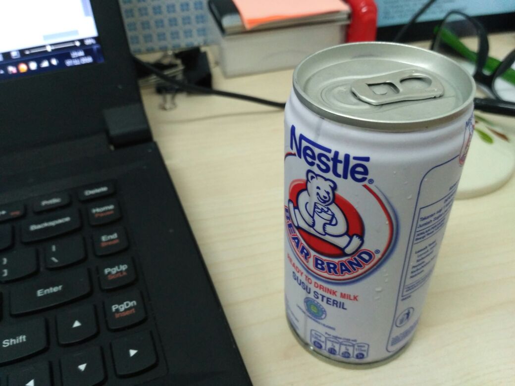 Banyak dateline, target bulanan. 
Biar gak ngedrop, hajar dulu pake ini! #listentoyourbody #bearbrand