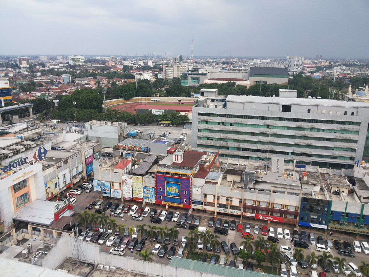 PepiPermadi's tweet photo. Ga sabar nikmati LRT membelah kota Palembang @alexnoerdin https://t.co/yoZbvnTS5v