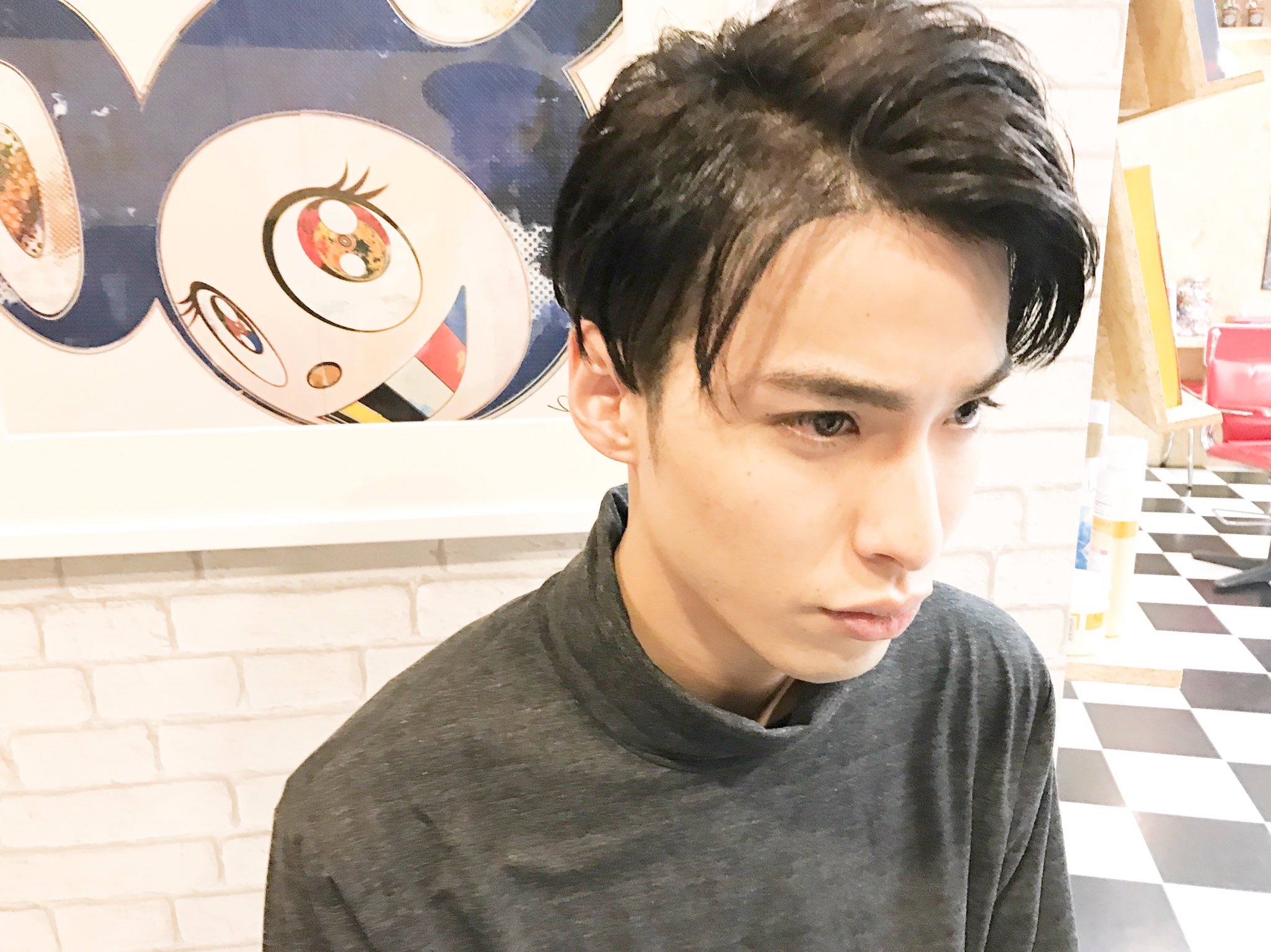 026 松坂 良太 A Twitter Men S Style ハーフウェットアップバング サイド刈り上げ バックはグラデーションで 刈り上げ 前髪は目の下くらい えりあし もみあげはラインをピシッとキレイに カットのみで束感 毛の流れが綺麗に出るように