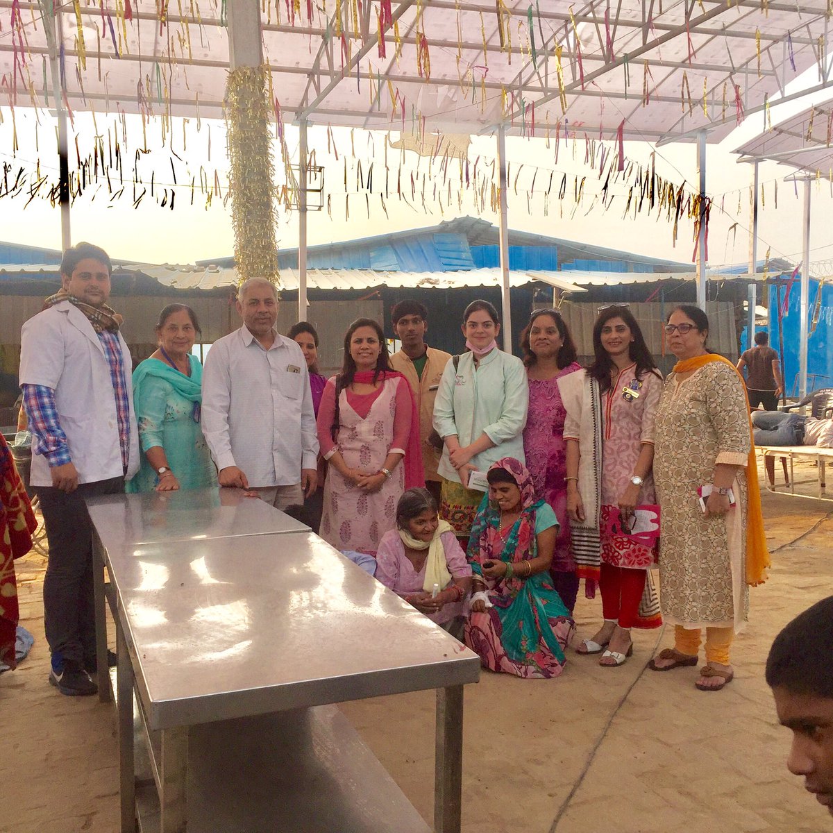mintleafdental1's tweet photo. Team #MintLeafDental organised a Free Dental Health Checkup and Awareness camp at #TheEarthSavioursFoundation, Gurgaon!! 400 pateints seen!! https://t.co/afSkiaiqQr