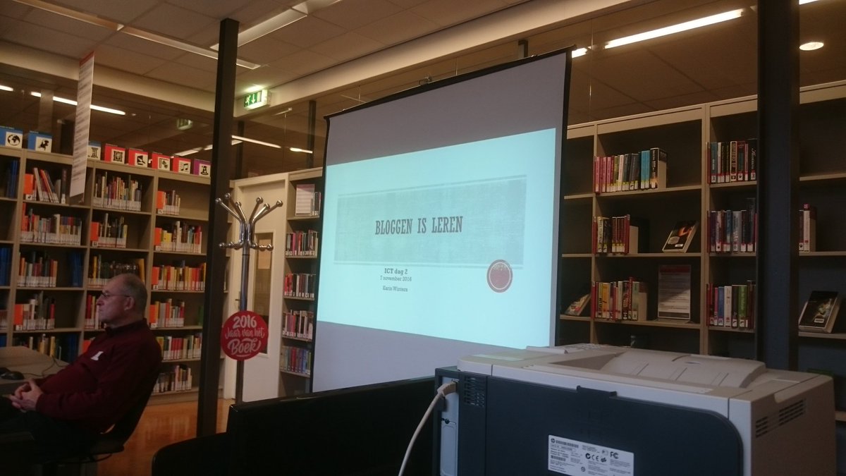JReulen's tweet photo. We gaan beginnen #ictdag2 #bloggen met @karinwinters https://t.co/uqdHp3VwGV